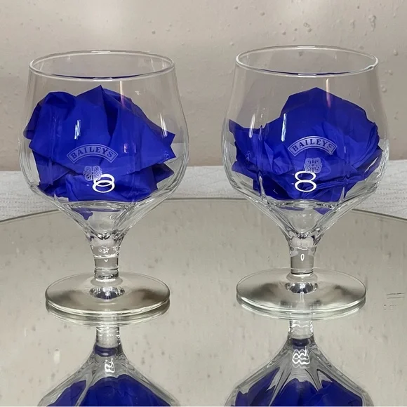 BAILEYS IRISH CREAM LIQUEUR STEMMED TULIP GLASSES WHITE ETCHING-6 OZ~SET OF 2 - Picture 2 of 6